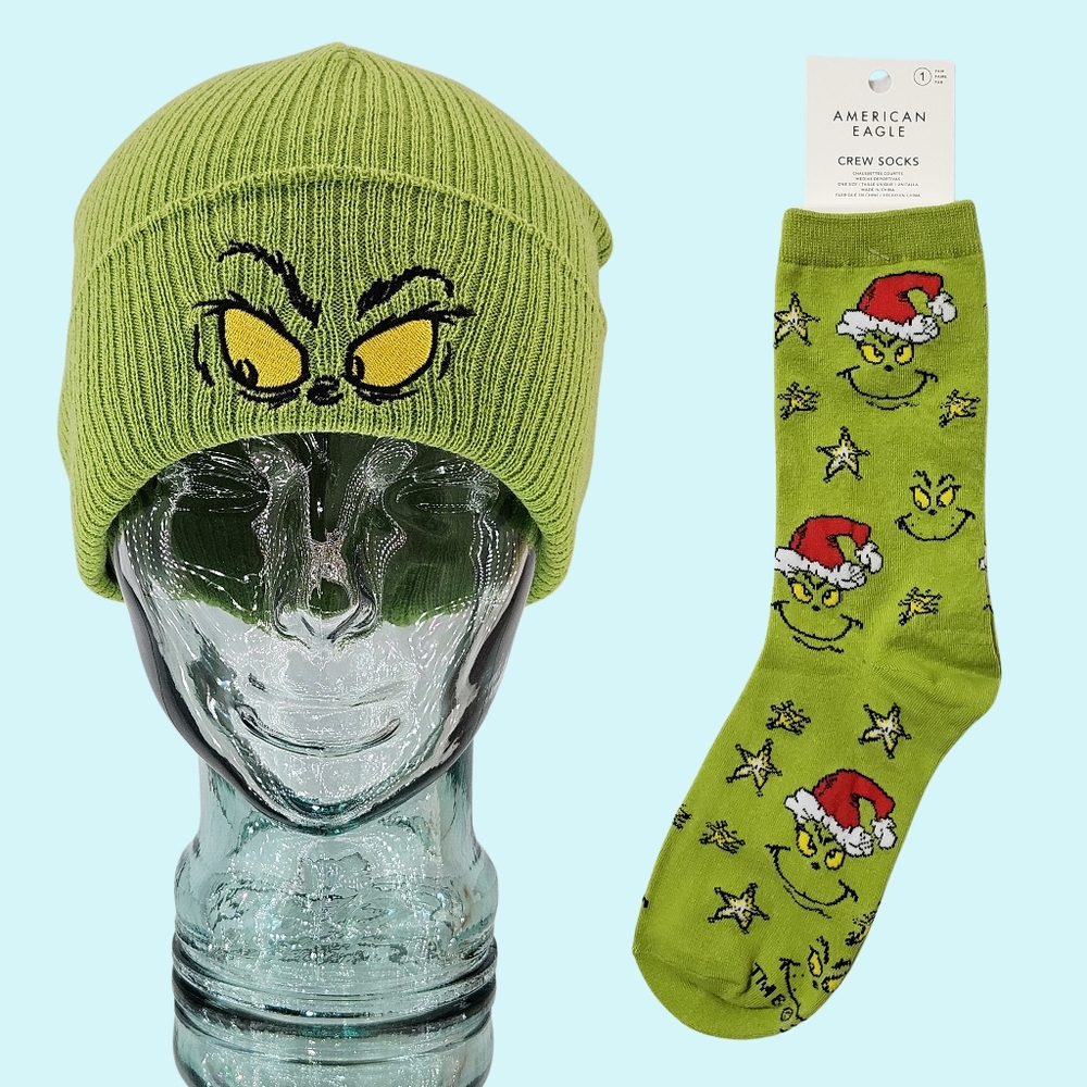BUNDLE American Eagle Socks Grinch & Bioworld Hat Beanie Grinch Christmas Gift